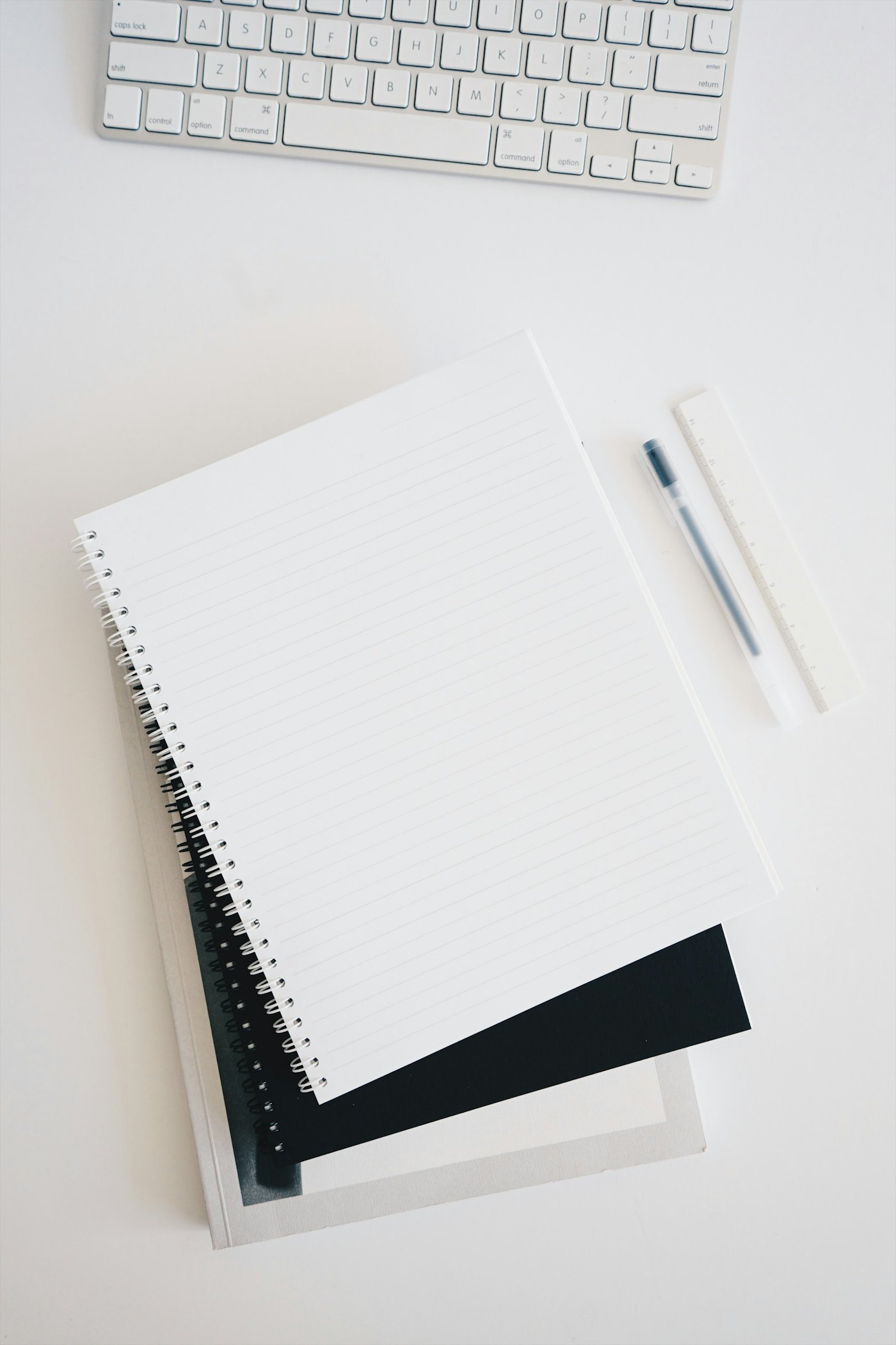Escritorio y papelería